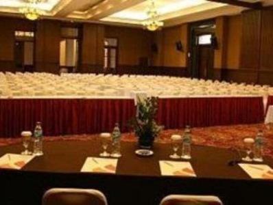 Semarak International Hotel Medan Exterior photo