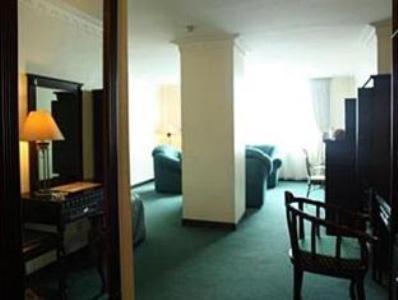 Semarak International Hotel Medan Exterior photo